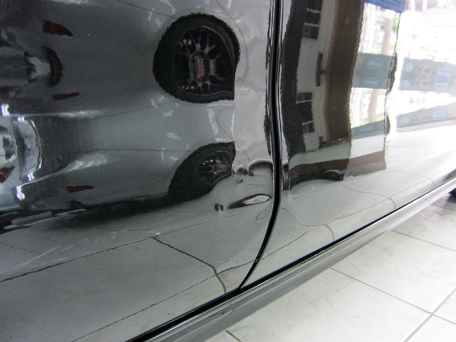 아우디 A7 도어 덴트 판금도색 보험수리 및 전체 광택코팅 완료 후 외관