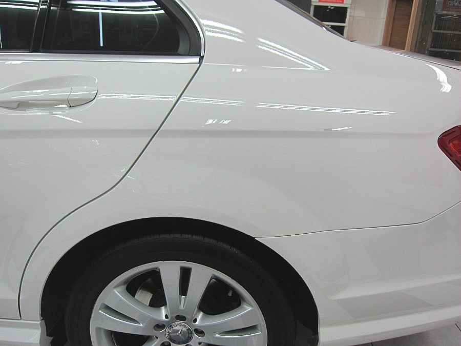 벤츠 C200 판금·도색 시공 사진