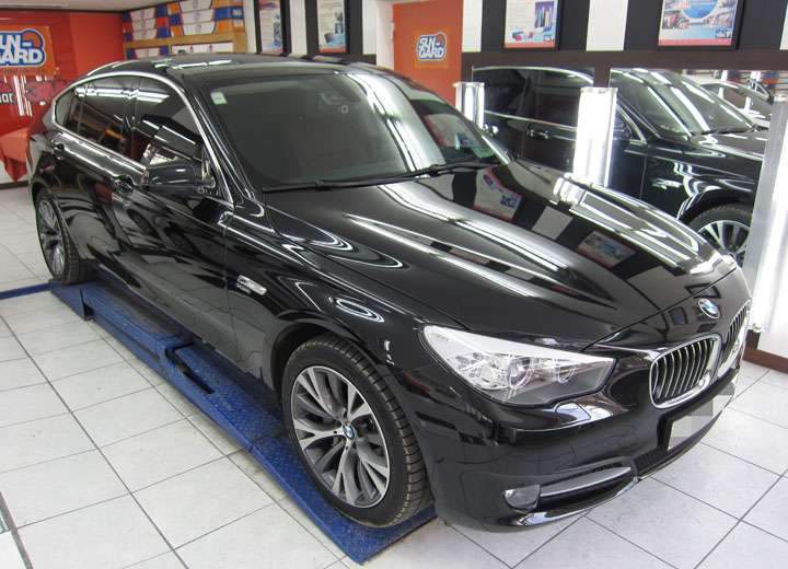 자동차 앞유리 돌맞아 깨지면 교체하지말고 유리복원해서  시공 전