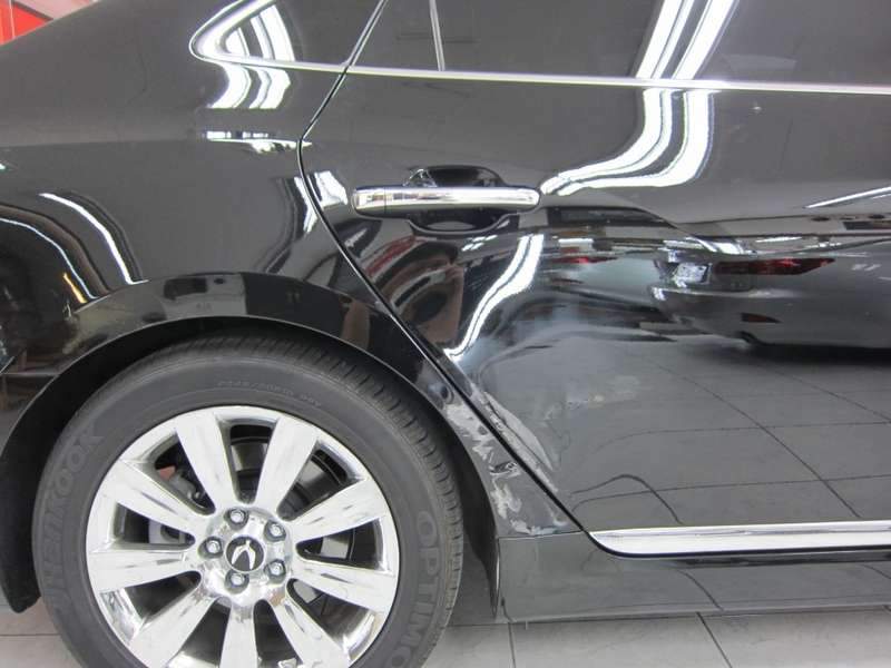 에쿠스 흠집제거와 외형복원 시공 전