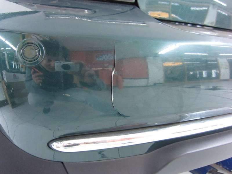 미니쿠퍼 자동차 판금도색으로 깨진범퍼복원 시공 전