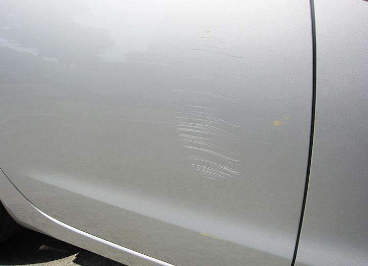 아우디 A4 뒤문 판금도색 수입차 도색 수입차 덴트 전 시공 후