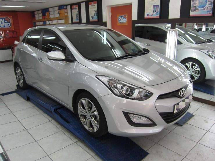 유리복원 i30유리교체 전면유리돌콕 유리복원 시공 전