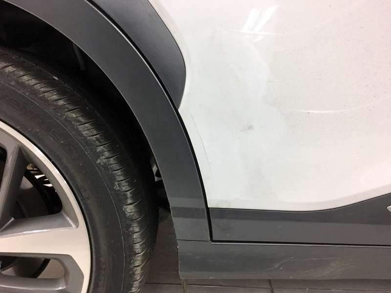 [마포구 본점 모터큐브] 현대 코나 뒤 도어 덴트 복원 시공 전