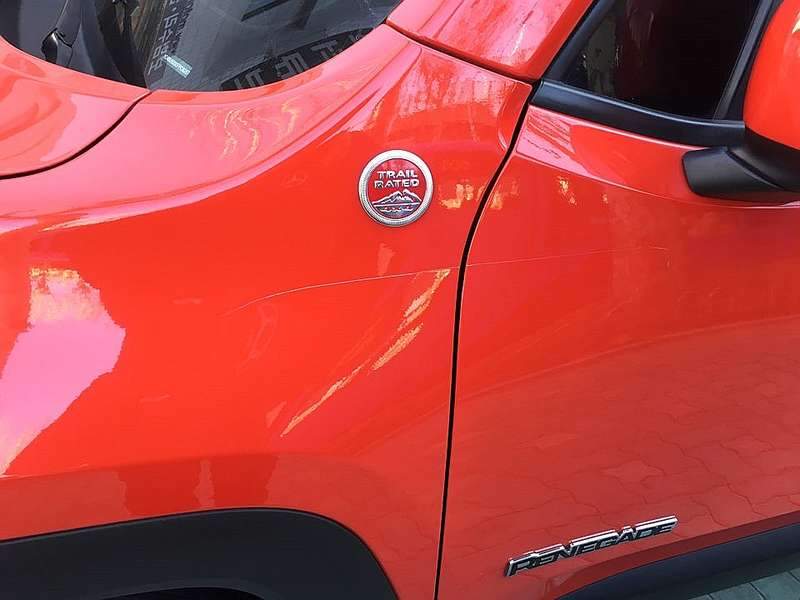 [마포구 본점 모터큐브] JEEP 레니게이드 덴트 복원 시공 전