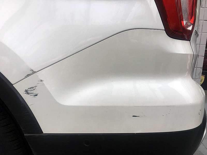 [마포구 본점 모터큐브] 포드 익스플로러 덴트 복원 시공 전