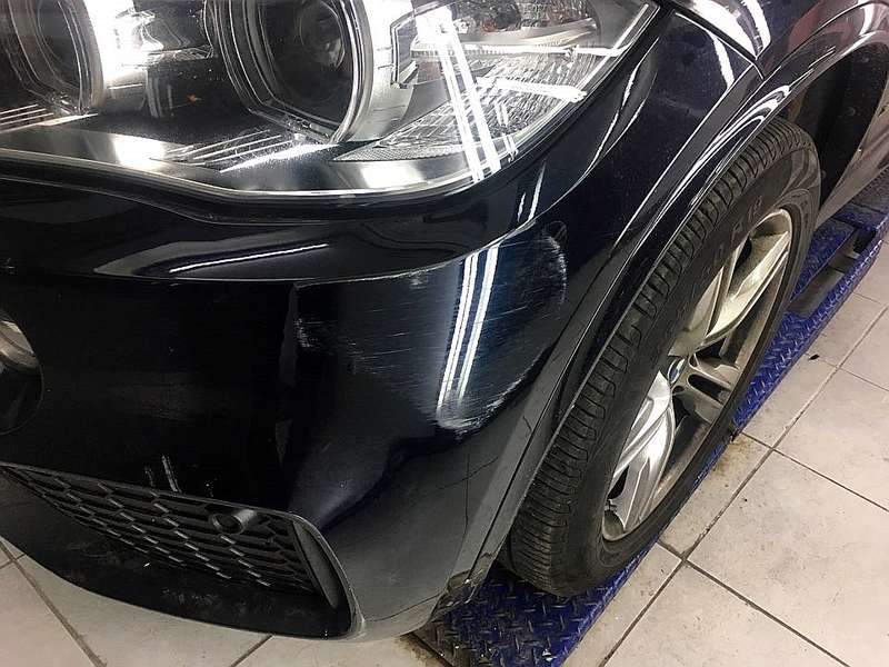 [마포구 본점 모터큐브] BMW X5 앞 범퍼 덴트 복 시공 전