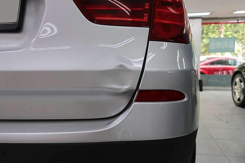 마포구 BMW X3 트렁크 리어 범퍼 덴트 복원 시공 전