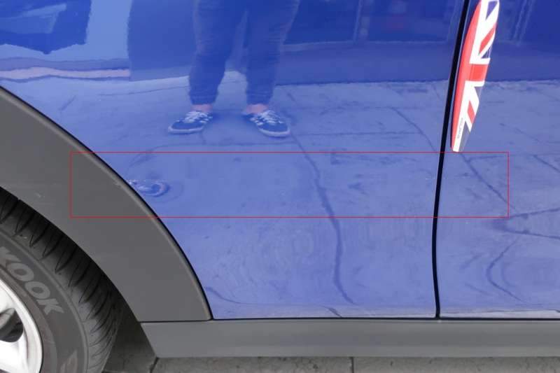 마포구 덴트 미니 컨버터블 쿠퍼 뒤 펜더 덴트 복원 시공 전