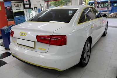 마포구 아우디 A6 화이트 색상 미백 화이트닝 광택으로 시공 전