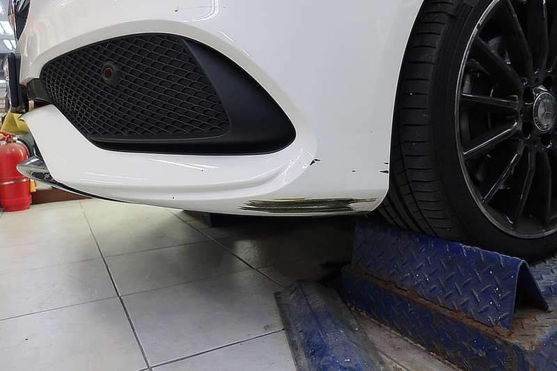 마포구 벤츠 CLA250 덴트 복원 그리고 광택 복원까 시공 전