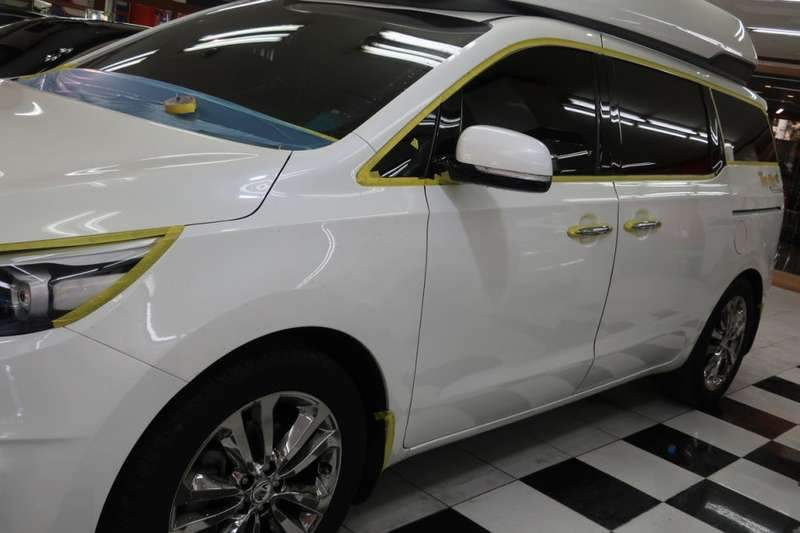 카니발 유리막 코팅 시공 사진