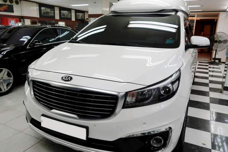 카니발 유리막 코팅 시공 사진