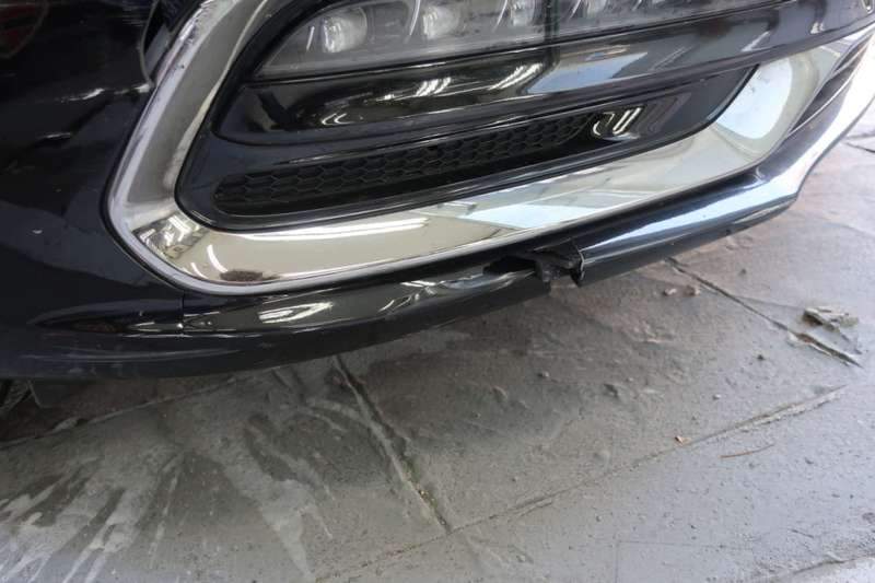 마포구 제네시스 G80 앞 범퍼 덴트 복원이 아닌 교환 시공 전