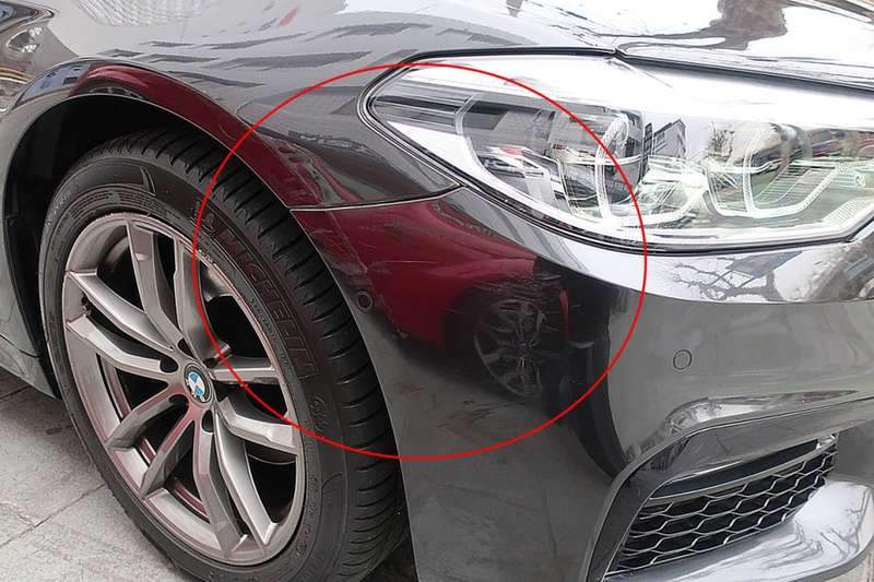 마포구 BMW 520d 펜더 그리고 범퍼 덴트 광택 복 시공 전