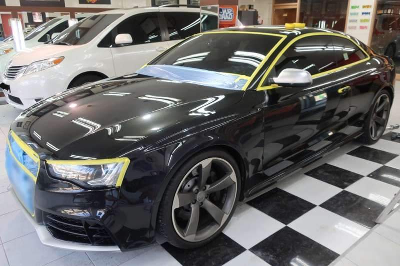 아우디 R 덴트 시공 사진