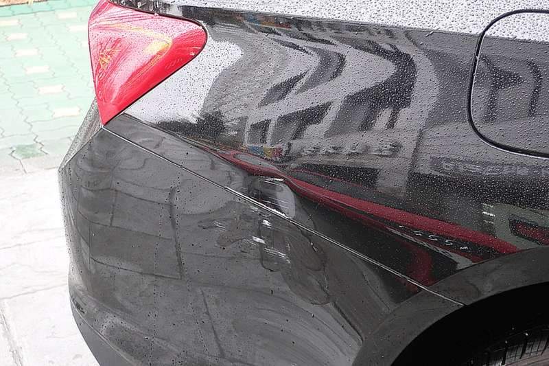 마포구 쉐보레 말리부 팬더와 범퍼 덴트 복원 후 광택으 시공 전