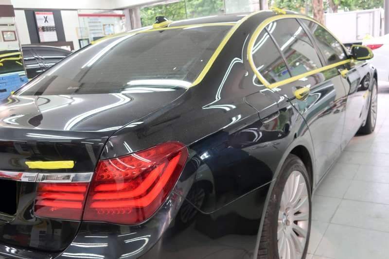 마포구 BMW 740d 전에는 덴트 복원 오늘은 광택  시공 후