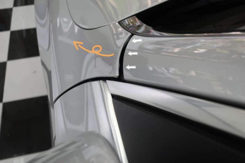 마포구 벤츠 C200 쿠페 앞 펜더 덴트 복원이 아닌  시공 전