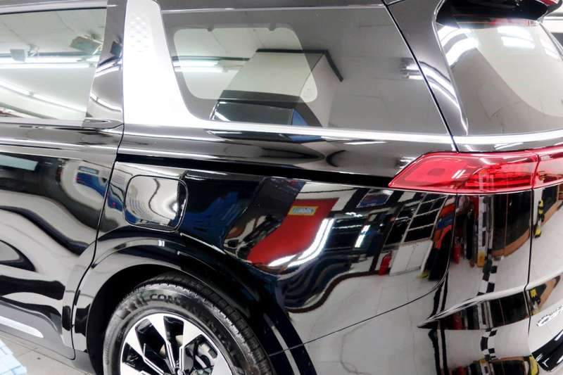 카니발 덴트 시공 사진