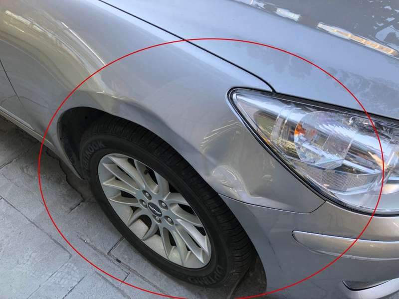 마포구 제네시스 BH330 덴트 복원 후 광택 복원 시공 전