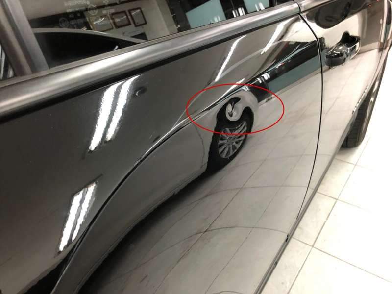 지프 컴패스 도어 덴트 복원 덴트 시공 사진