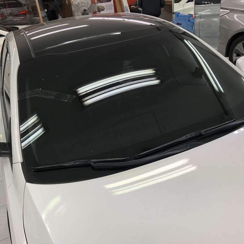 마포구 기아 K5 전면 유리복원이 아닌 유리 교환 그리 시공 전