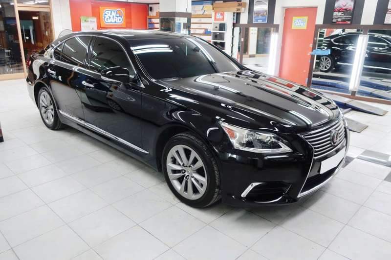 마포구 서교동에서 오신 렉서스 LS460 광택 복원 후 유리막 코팅