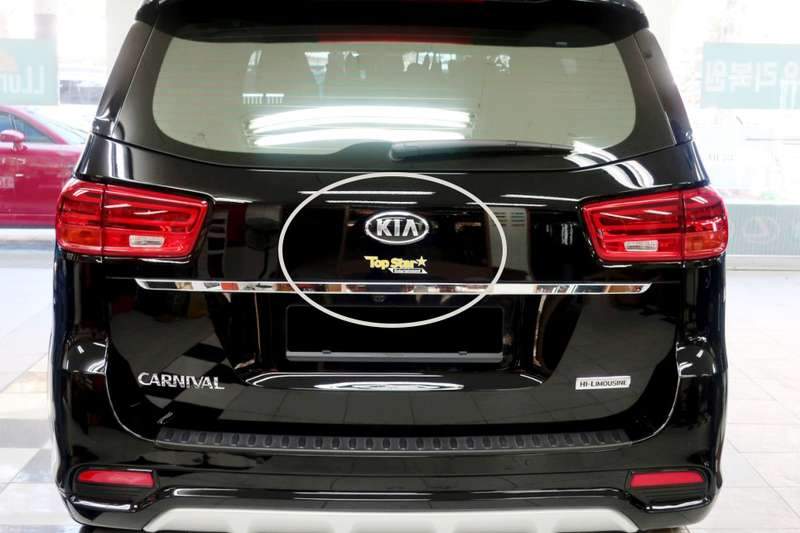 카니발 덴트 시공 사진