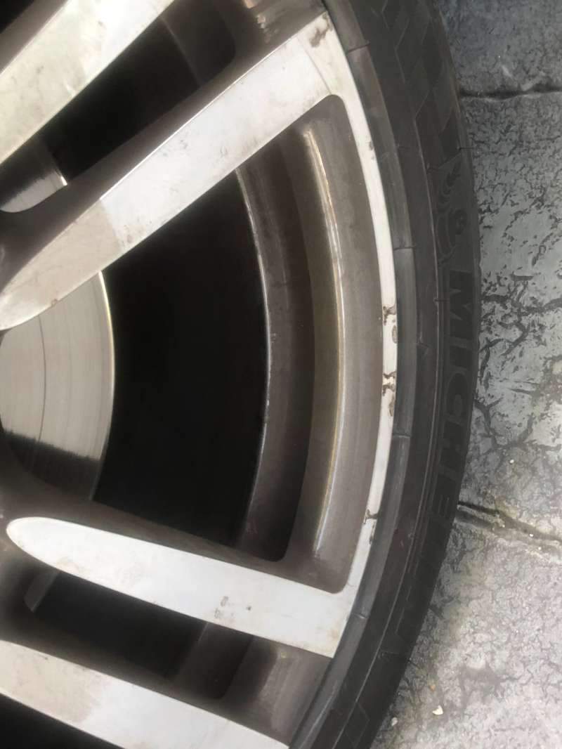 포르쉐 파나메라 덴트 시공 사진