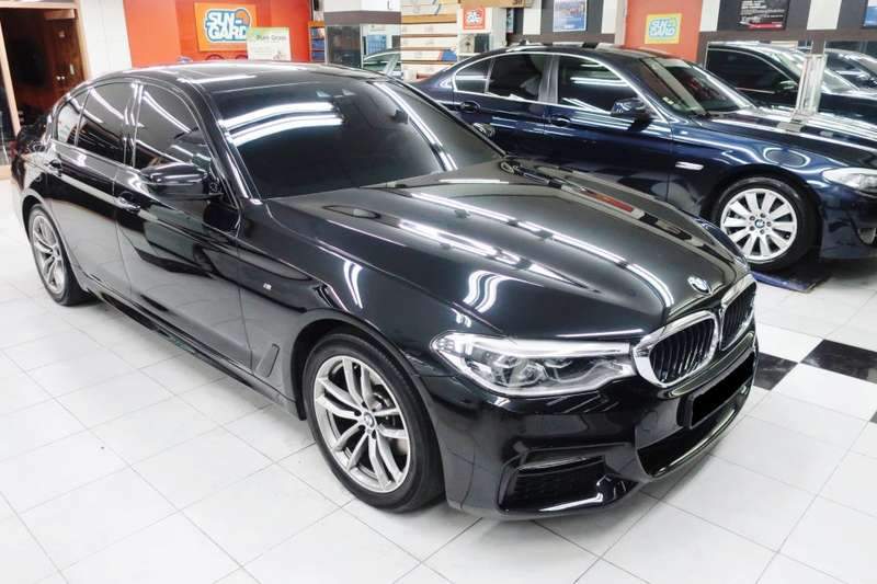 BMW 520d 앞 범퍼 손상 판금 덴트 복원은 마포구 성산동으로