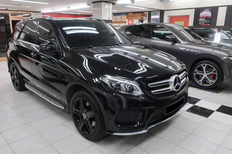 마포구 벤츠 GLE350d 도어, 펜더 판금 도색 덴트 시공 후