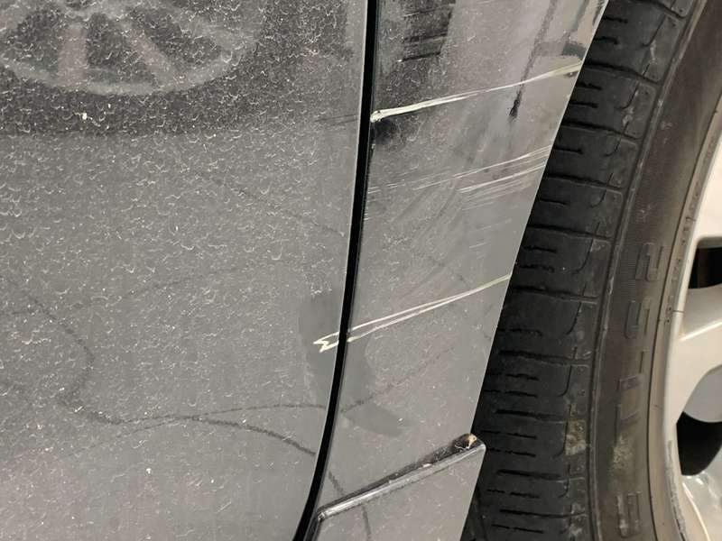 카니발 덴트 시공 사진