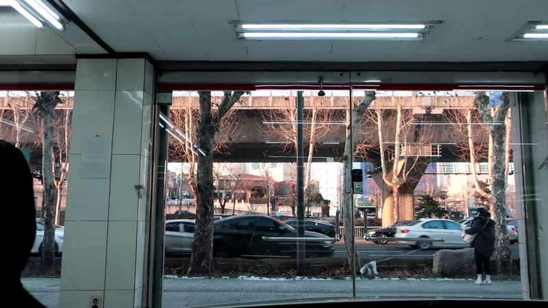 마포구 선팅 벤츠 E250 금 간 유리 정품으로 교환  시공 후